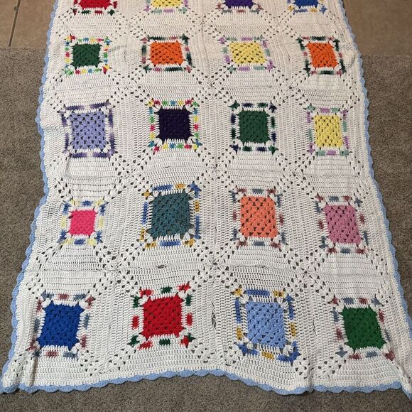 Crochet Blanket 92" X 48" Large Soft Comfy Handmade Crafted Beautiful Colors - Picture 2 of 6